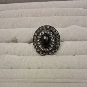 Elegant Black and Silver Women's Ring